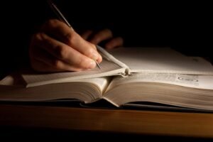 Serpihan Misteri Semesta – SMS. 63 Menulis dan Membaca Buku